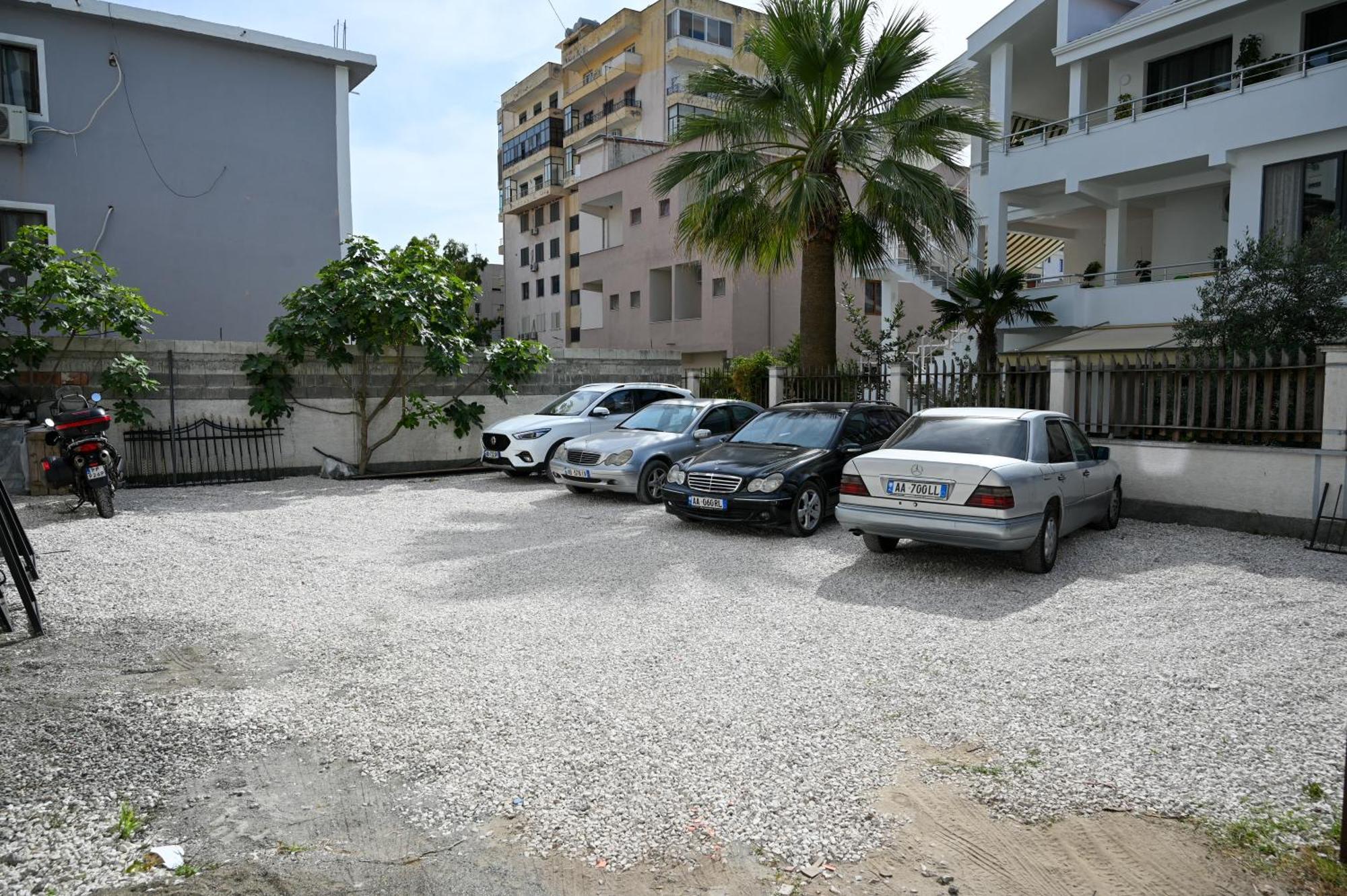 MonDuro Hotel Durrës Buitenkant foto