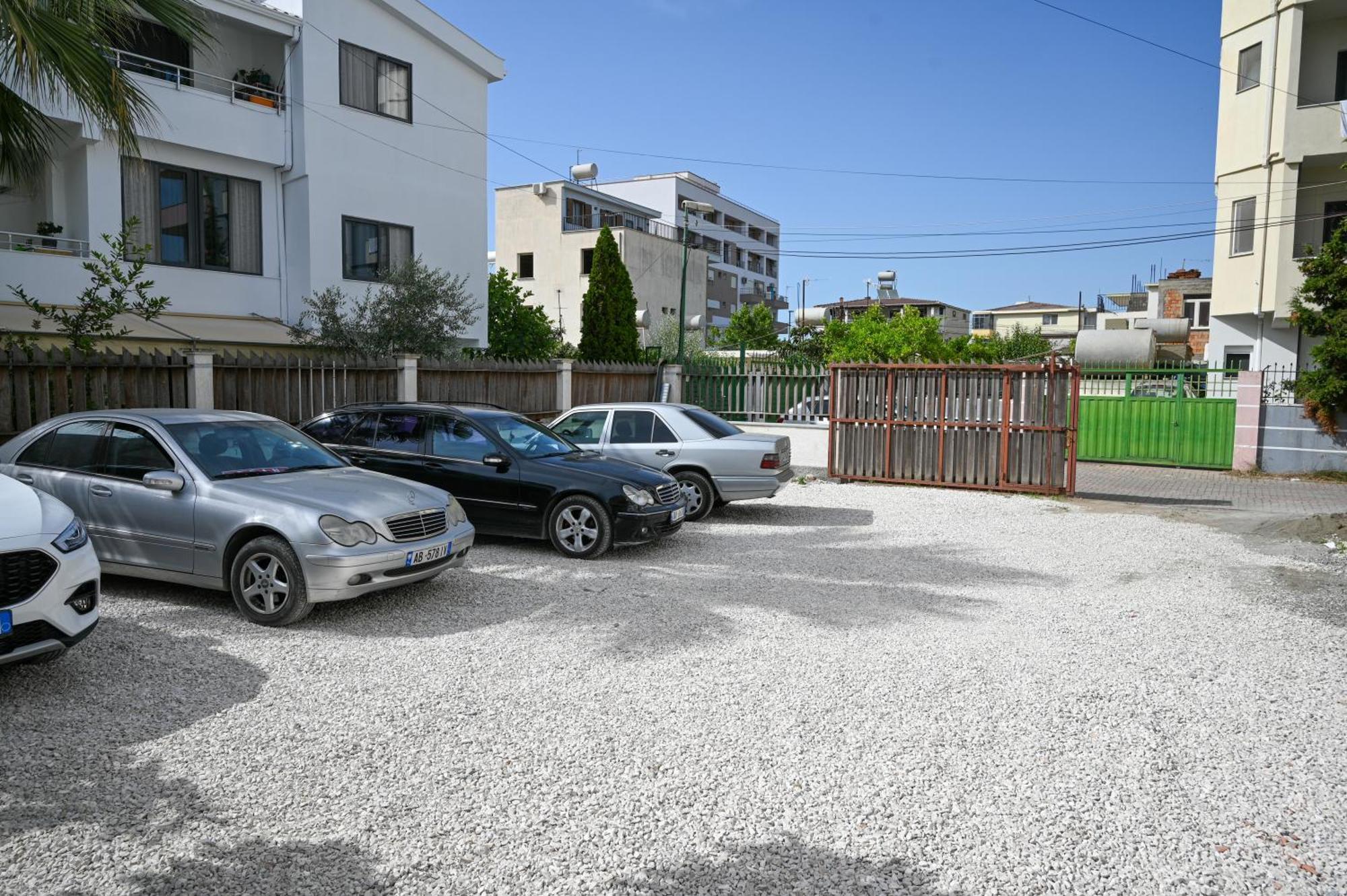 MonDuro Hotel Durrës Buitenkant foto